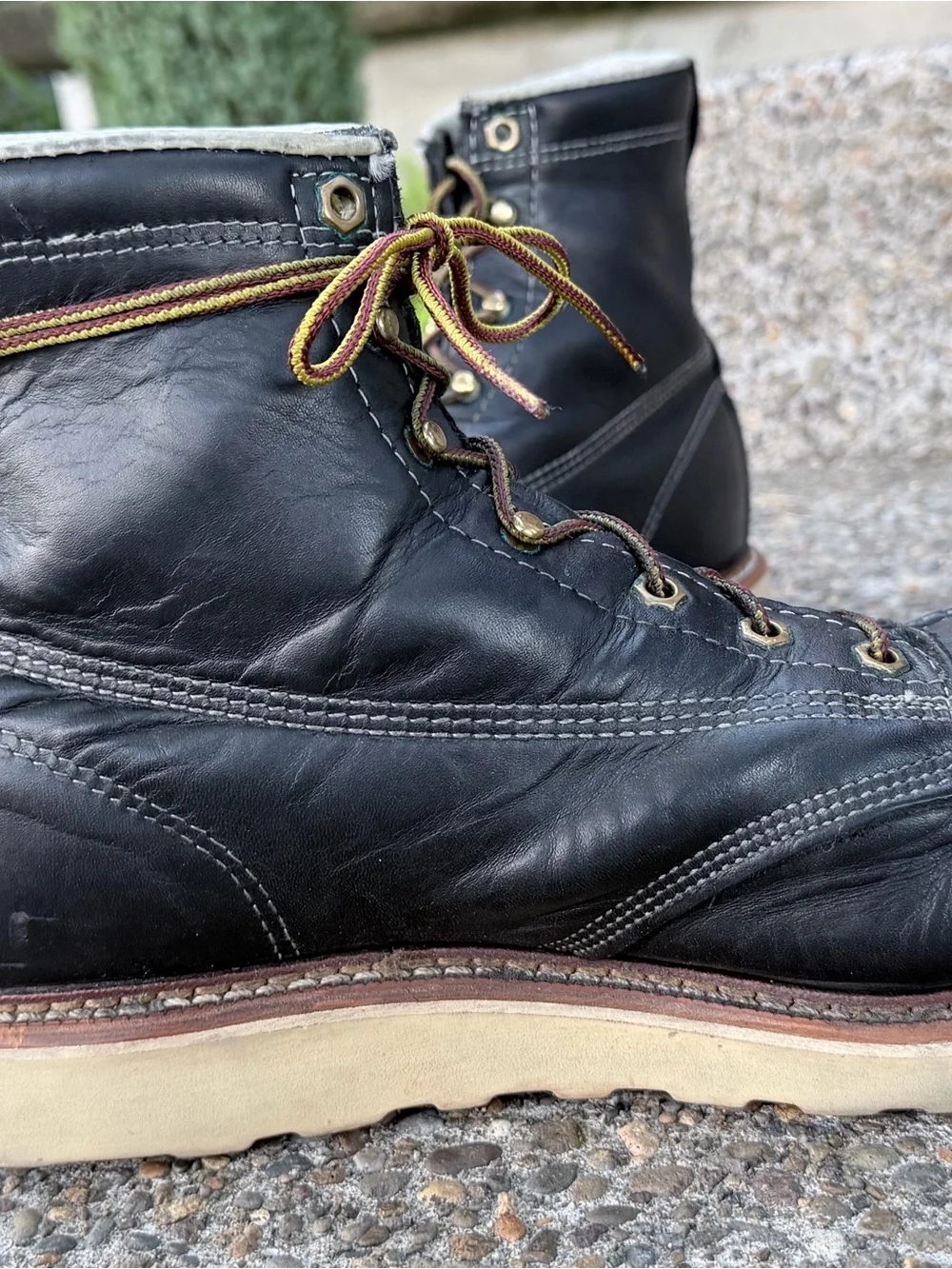 Classic Black Thorogood Moc Toe Men's steel Toe Work Boots